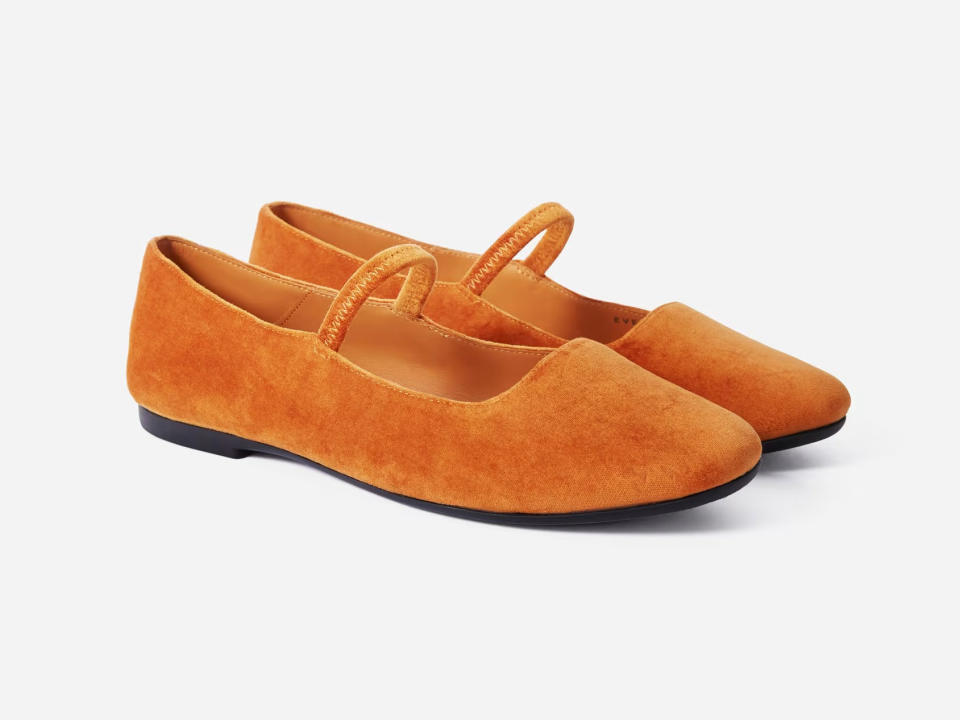 Everlane The Mary Jane Flats in Toasted Almond Velvet