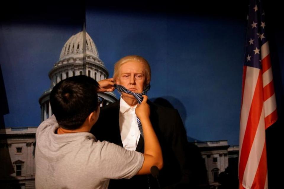 La estatua de cera de Donald Trump es la que tiene más éxito. En 2019, la empresa vendió 16 figuras del presidente estadounidense, seis de ellas al extranjero. (Foto: Aly Song / Reuters).