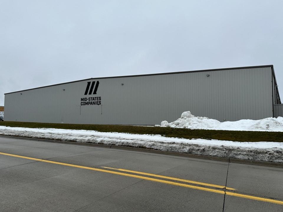 Mid-States Material Handling and Fabrication will use its recent $2 million for a 13,000 square foot expansion. A new headquarters, 29 offices and two conference rooms will be included.