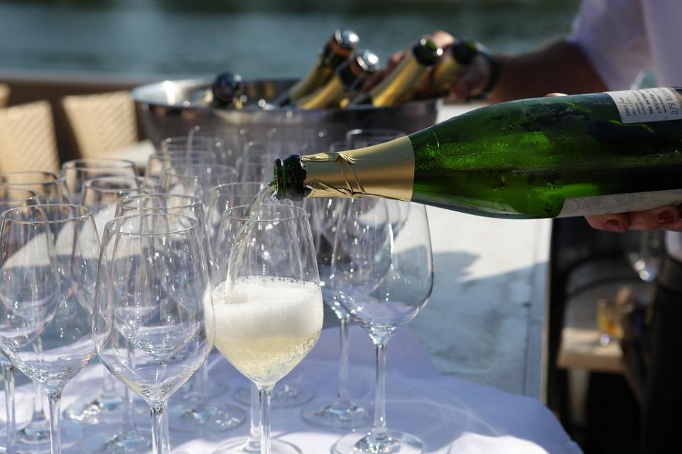 氣溫升高不只增加災害風險，也改變了香檳愛好者熟悉的風味。照片來源：caterina-priesner／Pixabay