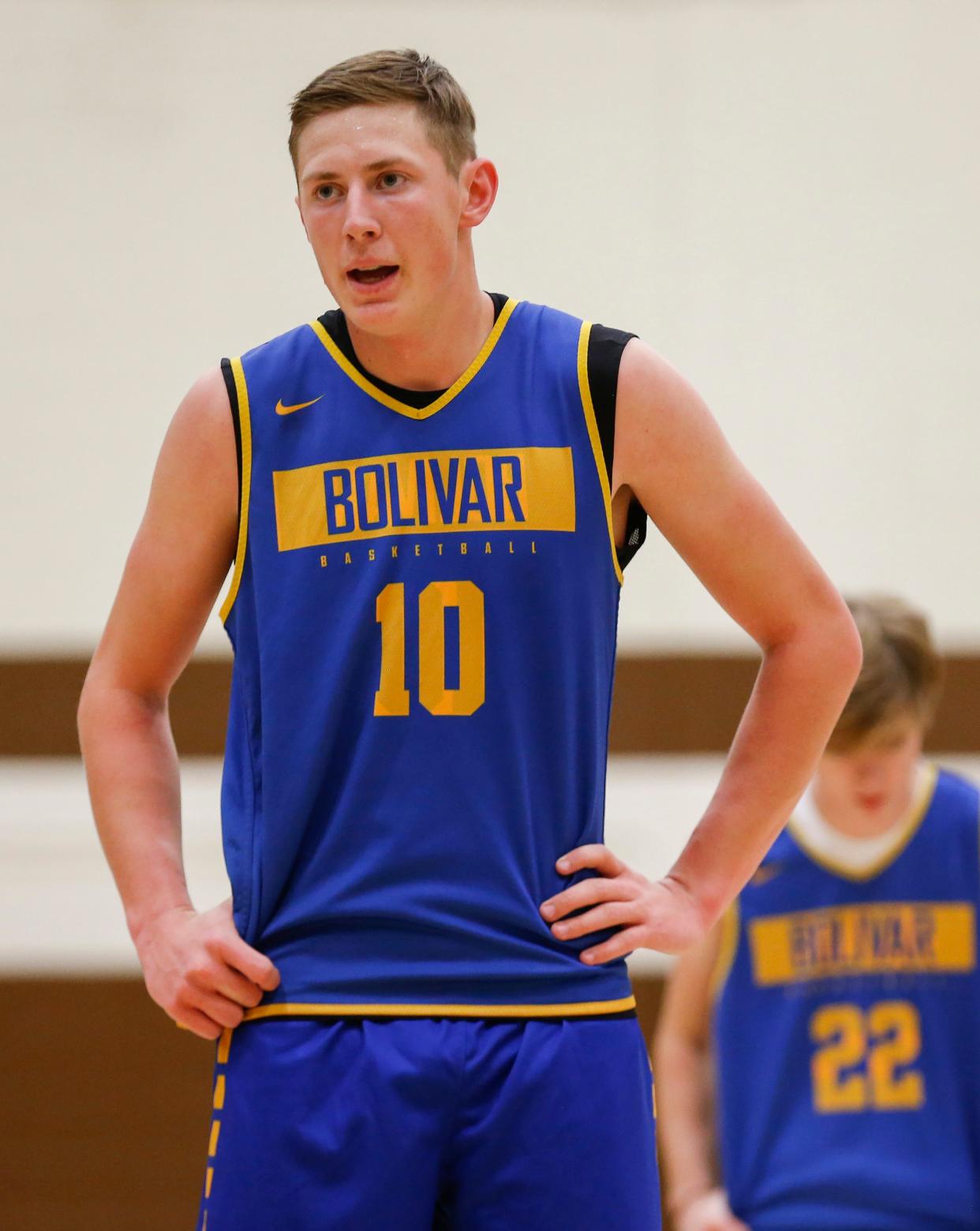 Kyle Pock, of Boliver, waits to shoot free throws during the jamboree at Kickapoo High School on Thursday, Nov. 19, 2020.