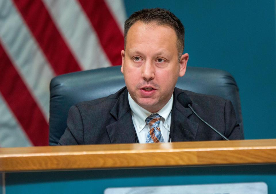 Palm Beach County commissioner Dave Kerner, one of Palm Beach County's top Democrats, will leave for a state job and will be replaced by the county's Republican Party chair.