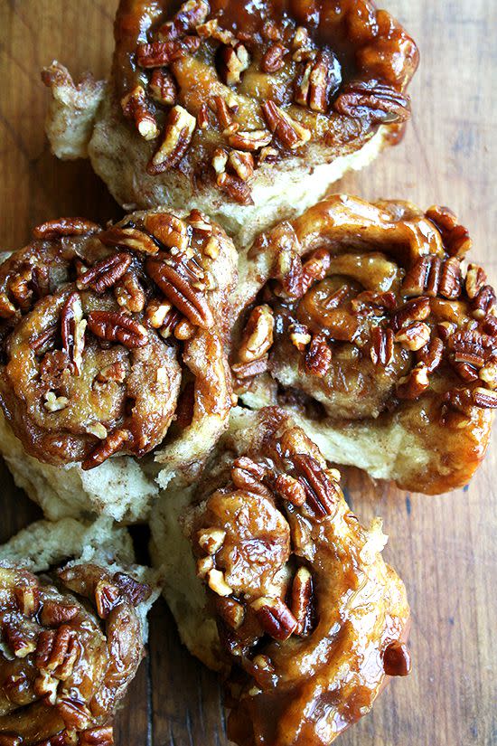 Sticky Pecan Caramel Rolls