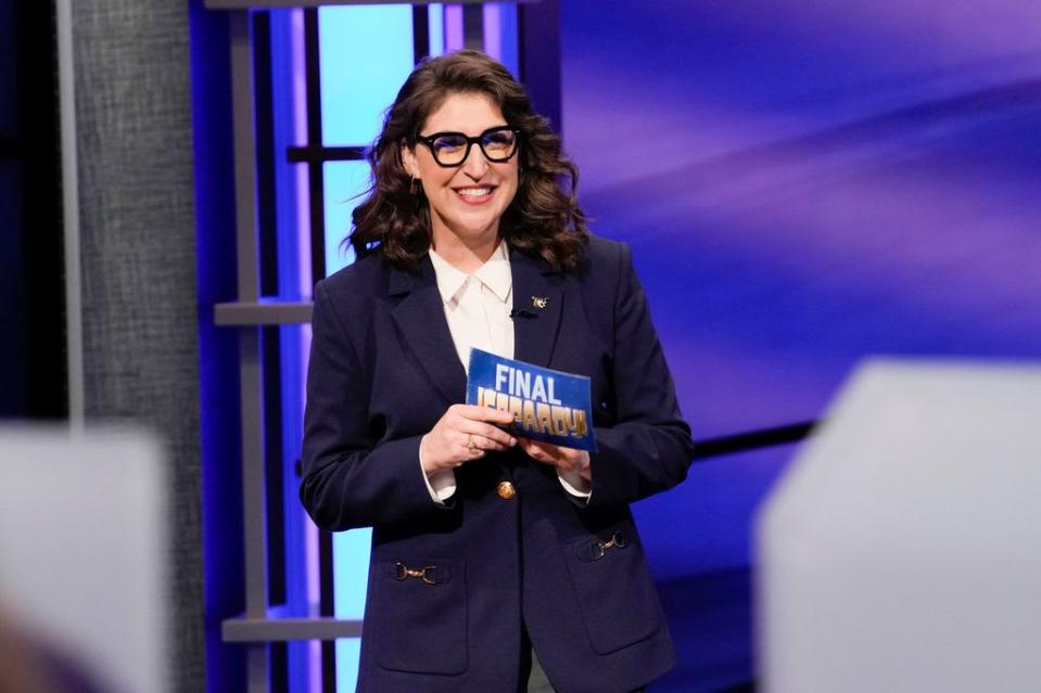 Mayim on thw set of Jeopardy