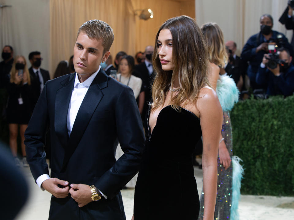 Justin and Hailey Bieber (Photo by Lexie Moreland/WWD/Penske Media via Getty Images)