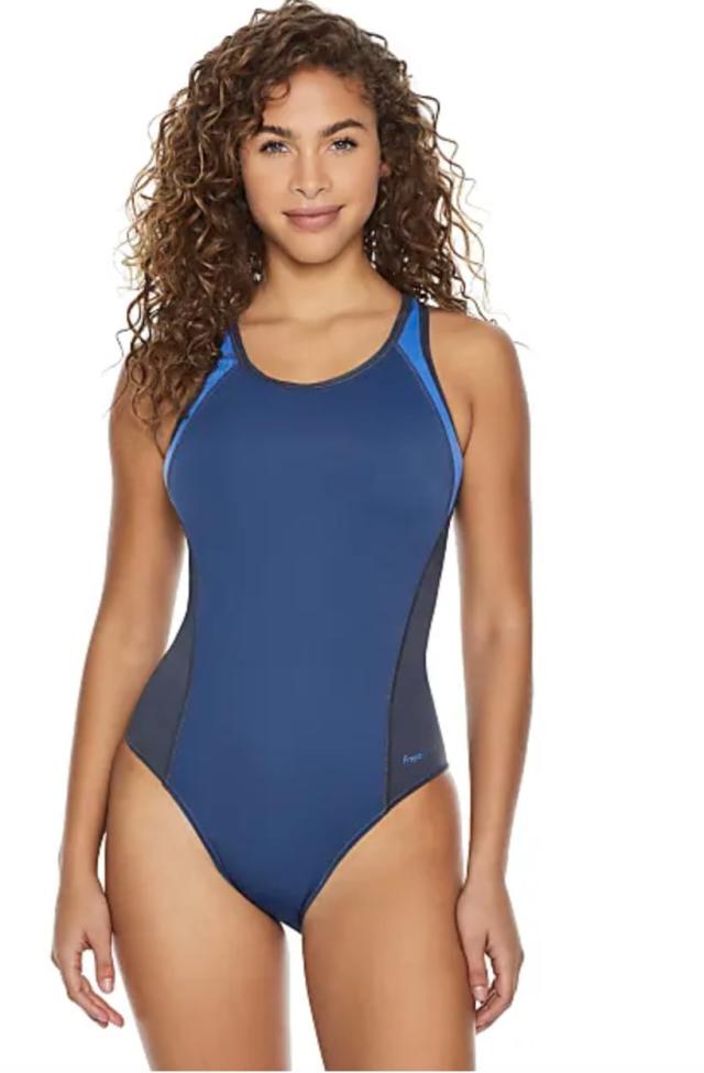 Continu expositie Gematigd The 10 Best Athletic Swimsuits For Bigger Chests