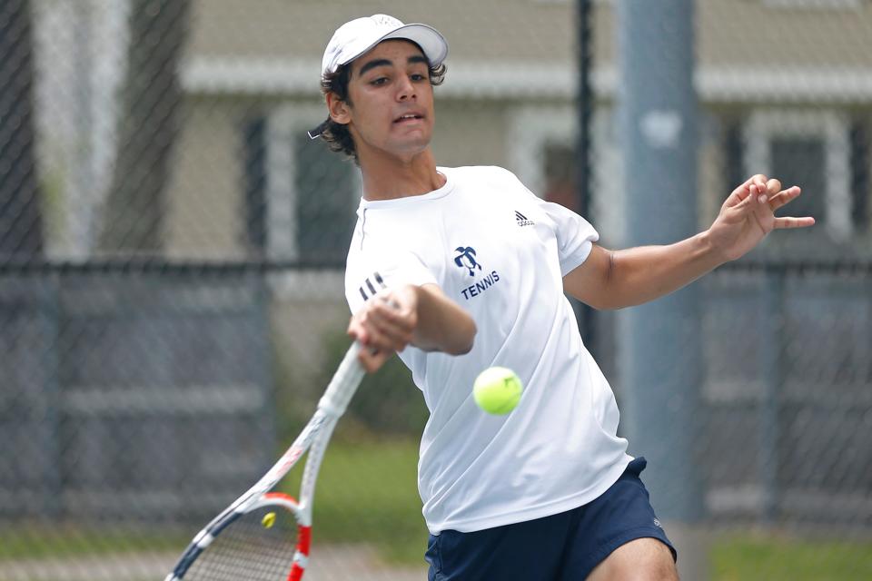 After losing in last spring's double final, Moses Brown's Gabe Mamdani is back with partner Kenneth Shen and ready to try and win a title at this spring's RIIL Doubles State Tournament.
