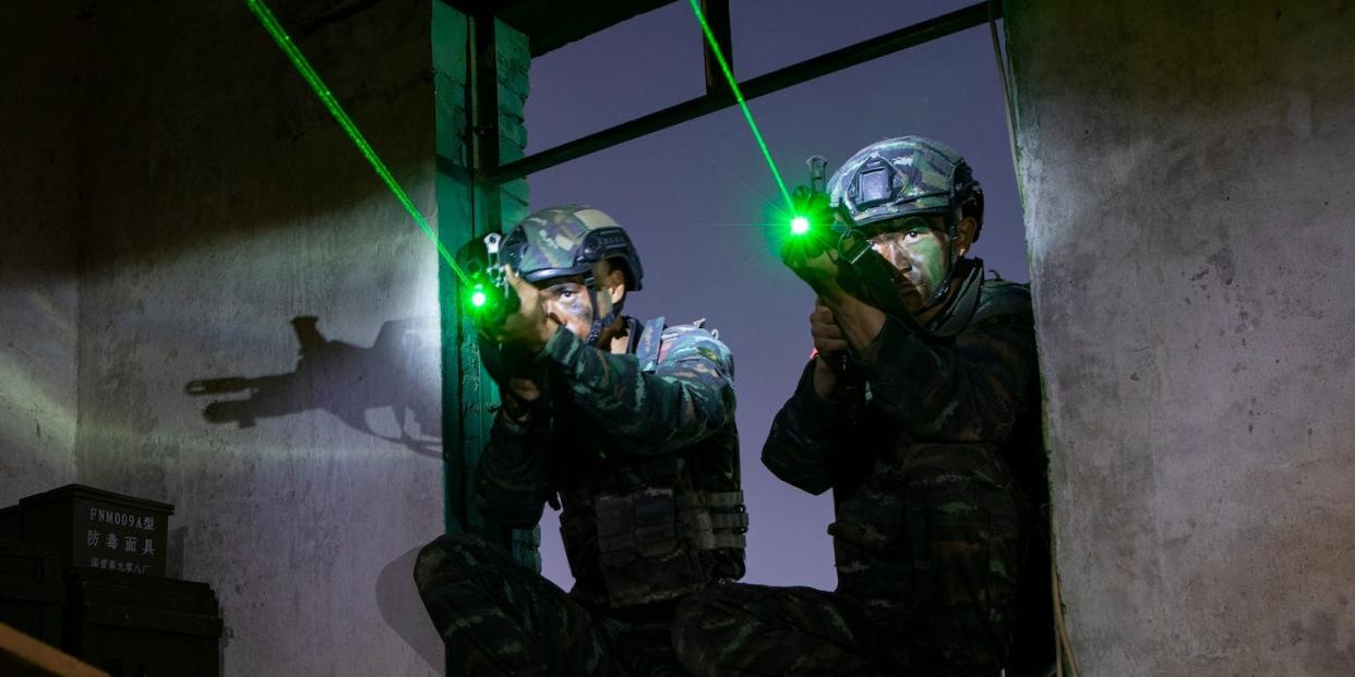 Chinese special-operations forces train with lasers