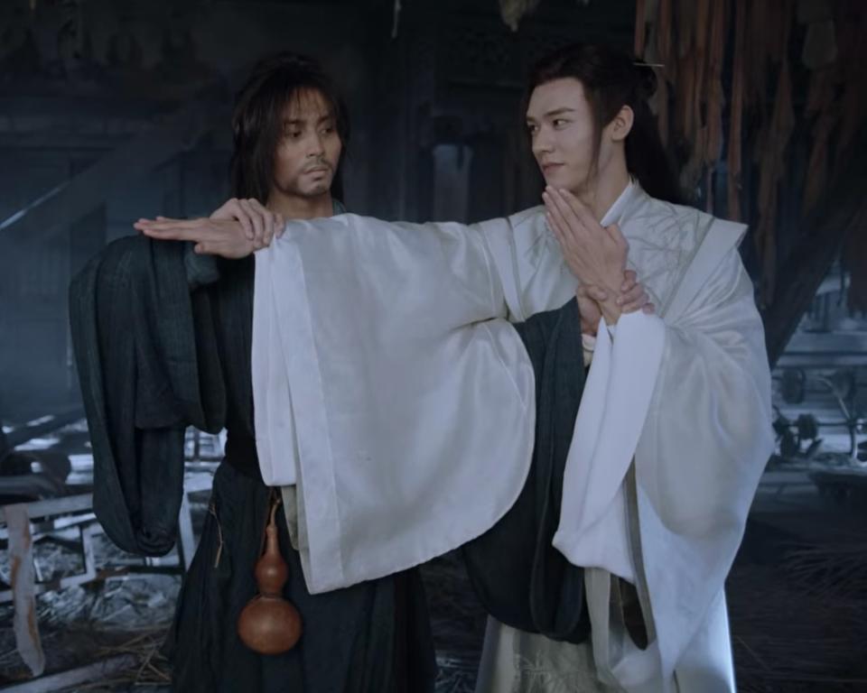 Zhang Zhehan (left) and Gong Jun in Chinese boys’ love (BL) wuxia drama, Word Of Honour or Shan He Ling.