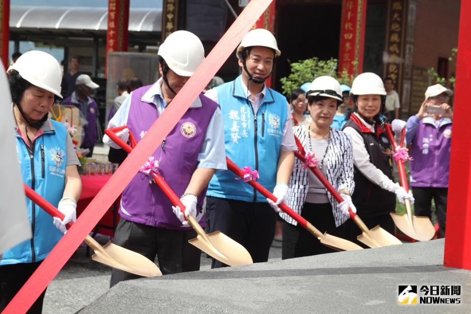 ▲花蓮市長魏嘉賢親自出席動工典禮，見證這歷史的一刻。（圖／記者鄭志宏攝，2017.10.10）