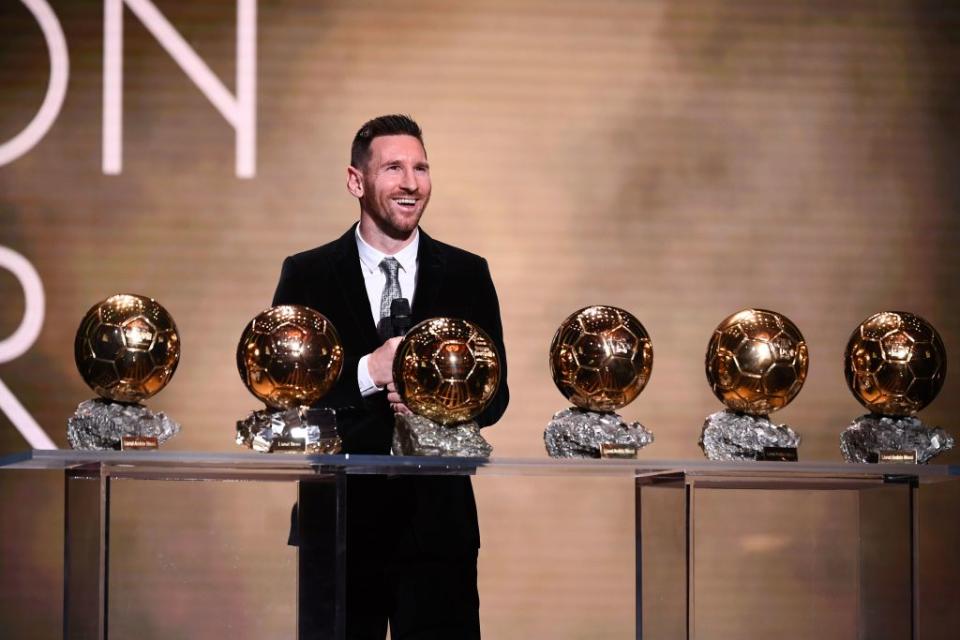 Début décembre, il est également devenu le recordman du nombre de Ballon d'Or (6), là encore devant CR7.