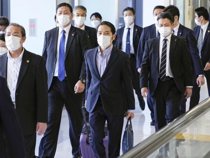Kei Komuro, the boyfriend of Japanese Princess Mako, arrives at Narita airport in Narita
