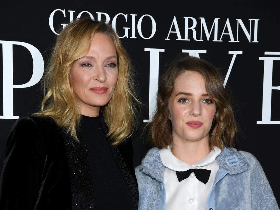 Uma Thurman con su hija Maya Hawke, estrella de ‘Stranger Things’ (Getty)