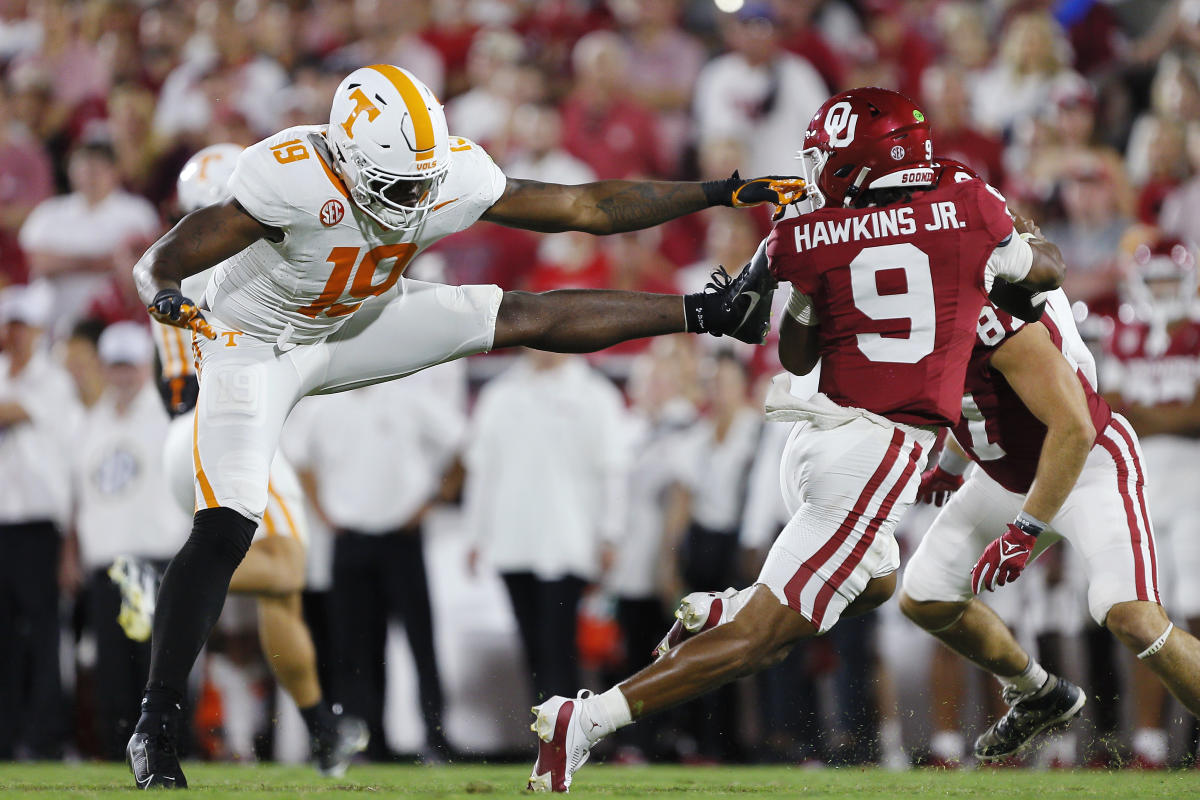 Yahoo Top 10: Tennessee’s away win at Oklahoma moves Vols to No. 1 as USC drops out of rankings