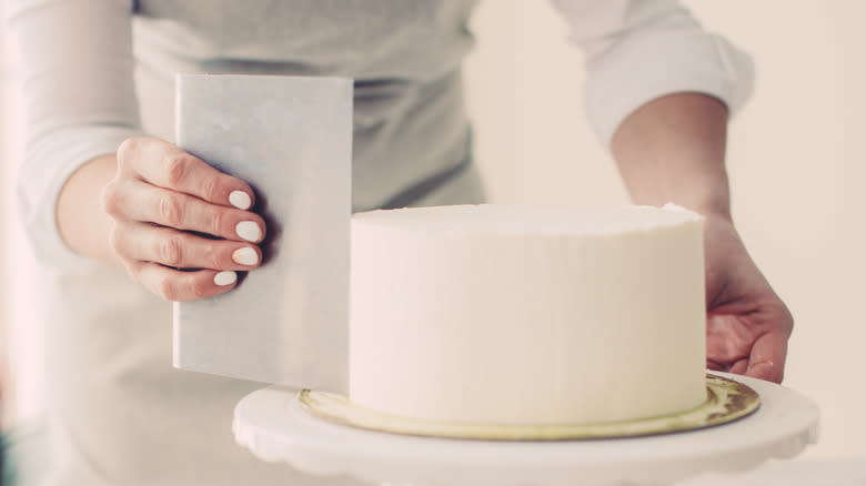 smoothing cake frosting bench scraper