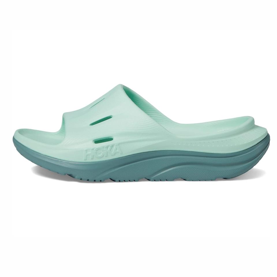 <p><a href="https://go.redirectingat.com?id=74968X1596630&url=https%3A%2F%2Fwww.zappos.com%2Fp%2Fhoka-ora-recovery-slide-3-mist-green-trellis%2Fproduct%2F9818244&sref=https%3A%2F%2Fwww.prevention.com%2Ffitness%2Fworkout-clothes-gear%2Fg45658192%2Fbest-shoes-for-walking-on-concrete%2F" rel="nofollow noopener" target="_blank" data-ylk="slk:Shop Now;elm:context_link;itc:0;sec:content-canvas" class="link ">Shop Now</a></p><p>Ora Recovery Slide 3</p><p>zappos.com</p><p>$59.95</p><span class="copyright">Hoka</span>