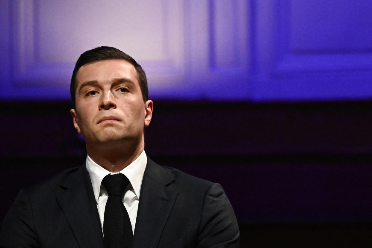 Jordan Bardella, président du Rassemblement national, en tête du premier tour des élections législatives 2024 (ici en photo en meeting le 20 juin, à Paris)