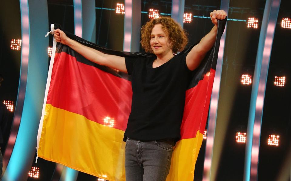 Noch ein Singer/Songwriter: Michael Schulte brauchte etwas Anlaufzeit, schwimmt aber inzwischen ganz oben auf der Erfolgswelle. Nachdem er bei der Castingshow-Premiere 2011 den dritten Platz geholt hatte, wurde er mit eigenproduzierter Musik zum YouTube-Star und holte schließlich 2018 beim Eurovision Song Contest in Lissabon einen sensationellen vierten Platz! (Bild: Christian Marquardt/Getty Images)