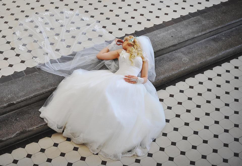 A bride who has fainted