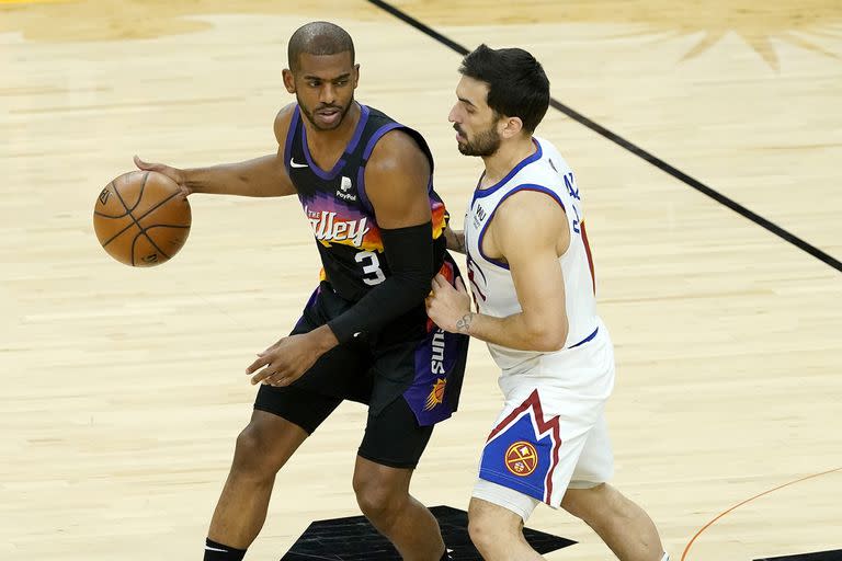 Chris Paul, de 36 años, dominó a Facundo Campazzo y al segundo capítulo del cruce Phoenix vs. Denver; desde 1992 no registraba 15 o más puntos, 15 pases-gol y ninguna pérdida un jugador.