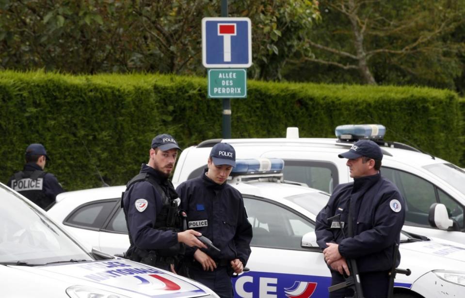 French police commander killed by jihadi recruiter