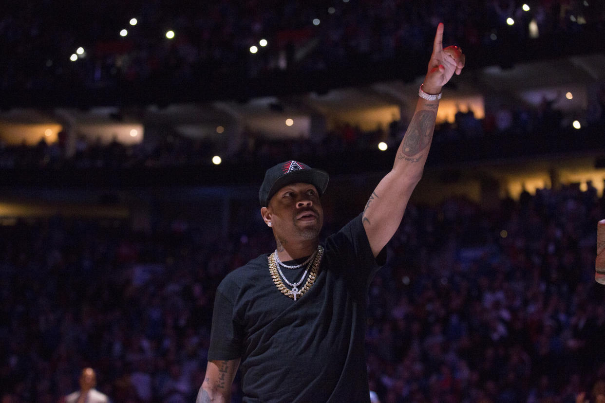 PHILADELPHIA, PA - NOVEMBER 16: NBA hall of famer Allen Iverson salutes the crowd prior to the game between the Utah Jazz and Philadelphia 76ers at the Wells Fargo Center on November 16, 2018 in Philadelphia, Pennsylvania. NOTE TO USER: User expressly acknowledges and agrees that, by downloading and or using this photograph, User is consenting to the terms and conditions of the Getty Images License Agreement. (Photo by Mitchell Leff/Getty Images)
