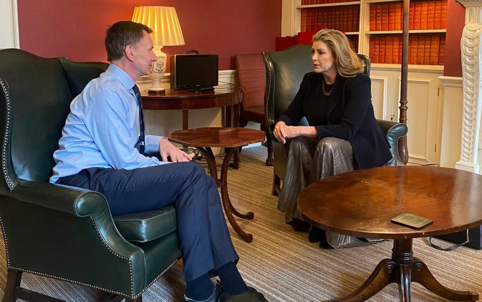 Penny Mordaunt meets Jeremy Hunt at No.  11 Downing Street before his Budget