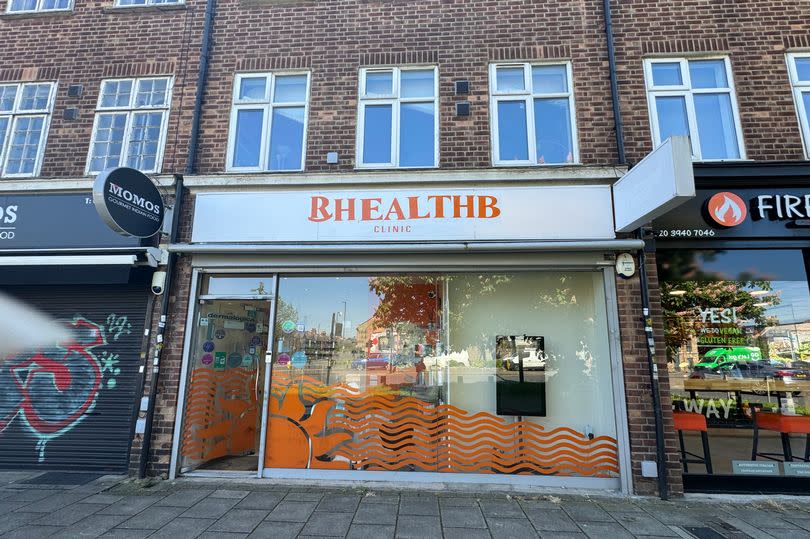 Laura went to Radiance Clinic (now renamed RHealthB) on Kingston Road in Wimbledon for a facial in November 2021