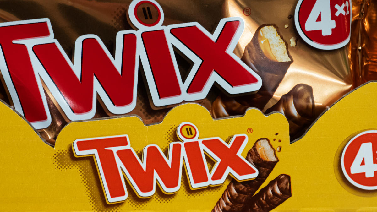 Twix Launches Seasoning Blend, Encourages Use on Chicken Wings and More