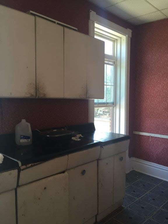 A kitchen area at the Cantu Detasseling Migrant Labor Camp in Onawa, Iowa, photographed during a 2017 inspection by the Iowa Department of Public Health.