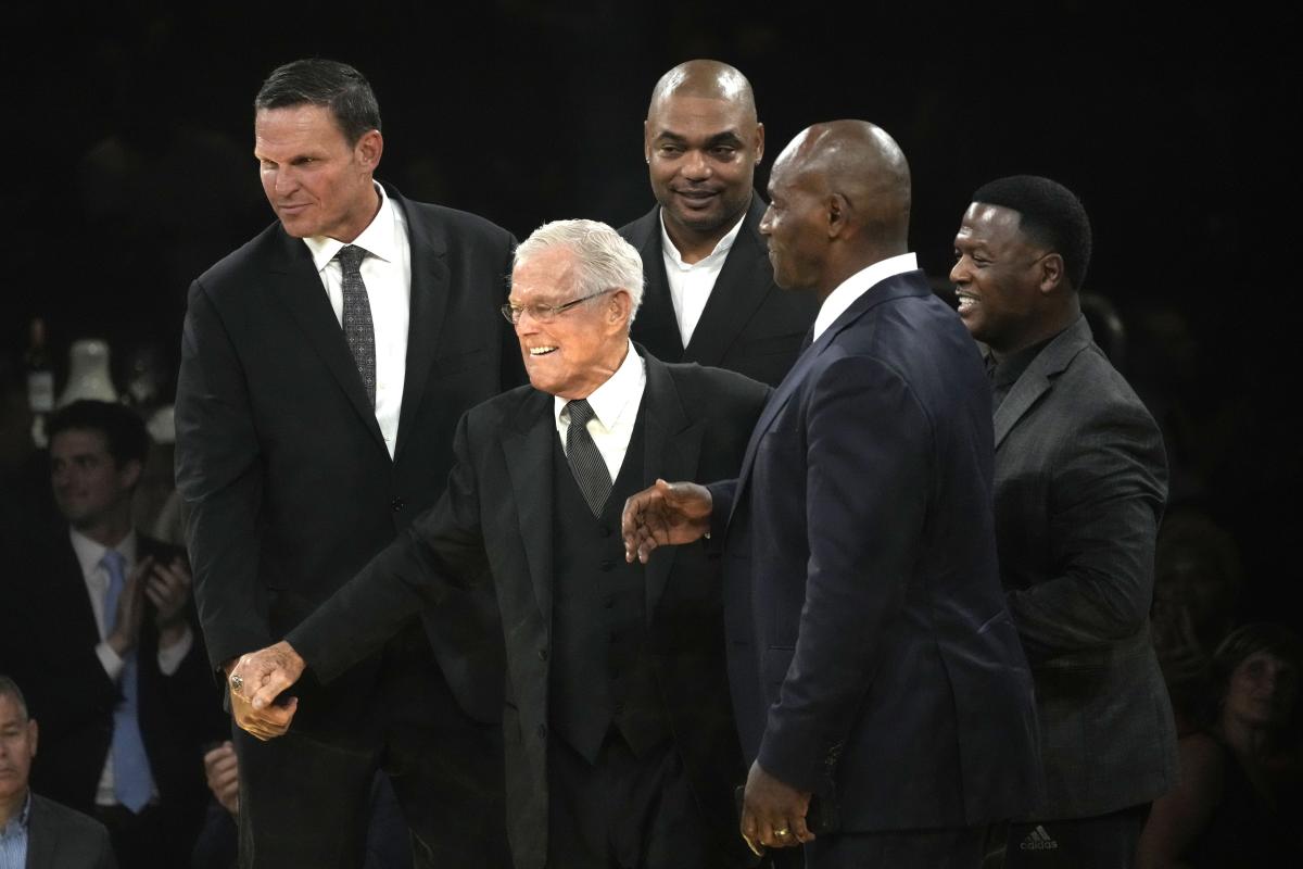 Pro Football Hall of Fame Class of 2022 enshrinement ceremony: Time, TV,  streaming info