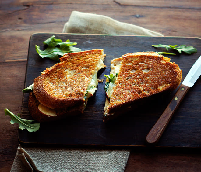 Apple-Cheddar Grilled Cheese
