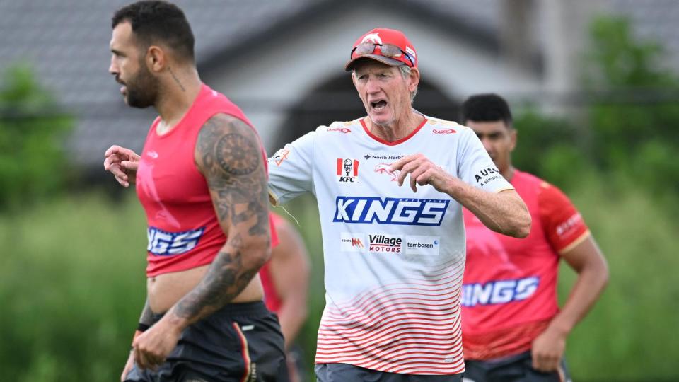 Wayne Bennett at Dolphins training.