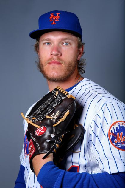 Noah Syndergaard should pick better times to eat lunch. (Getty Images)