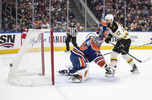 Let's get to Bruins hockey' — Nick Foligno had the right words for a  special moment - The Boston Globe