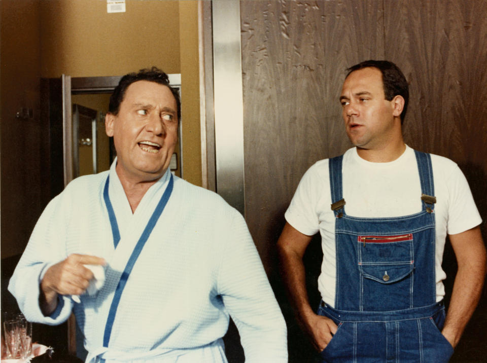 Con Alberto Sordi per il film "In viaggio con papà" (Photo by Mondadori via Getty Images)