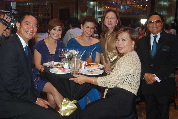 GMA News and Public Affairs' Ivan Mayrina, Pia Arcangel, Rhea Santos , Mel Tiangco, Susan Enriquez, and Arnold Clavio