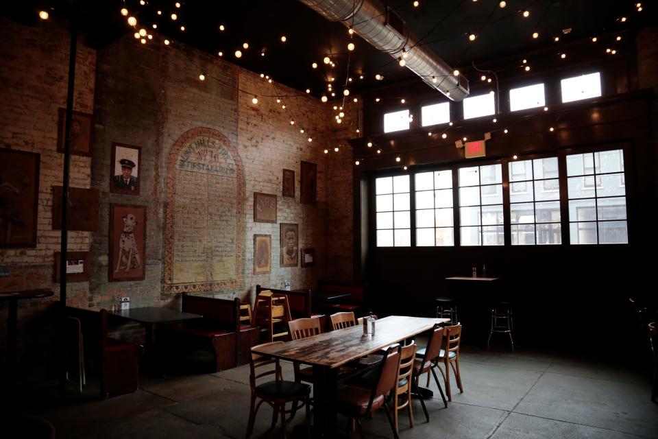 The dining room at Fireside Pizza, in Walnut Hills.