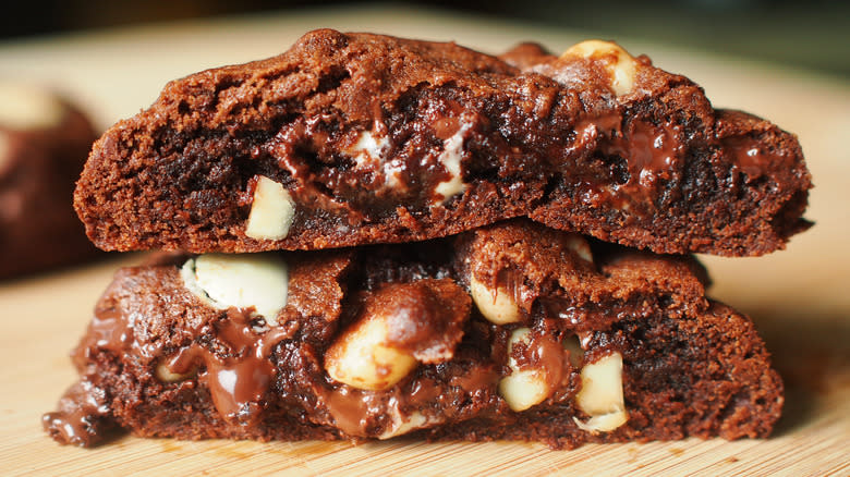 chocolate cookies with gooey texture