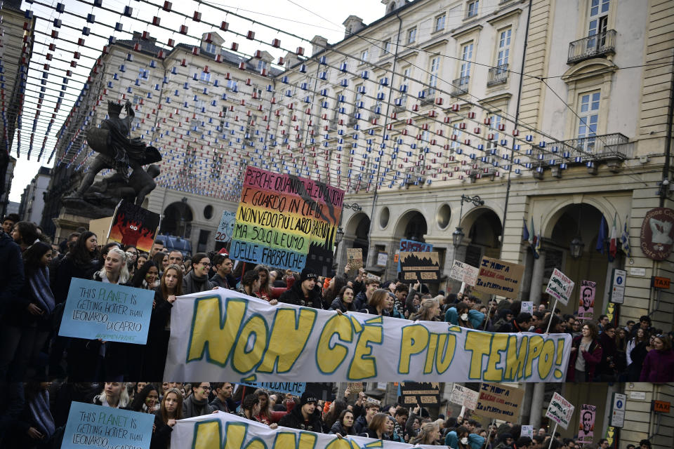 Le manifestazioni per il clima a Roma e Torino, 29 novembre 2019. Foto: LaPresse