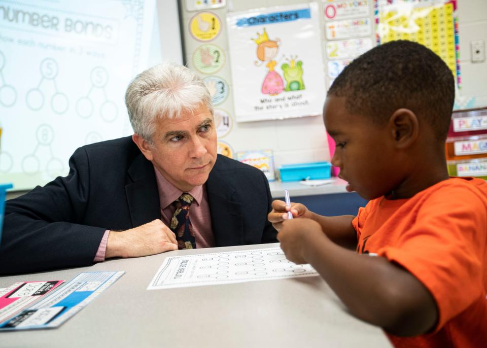 Collierville superintendent Gary Lilly visits a Sycamore Elementary School first grade classroom Friday, August 16, 2019. 