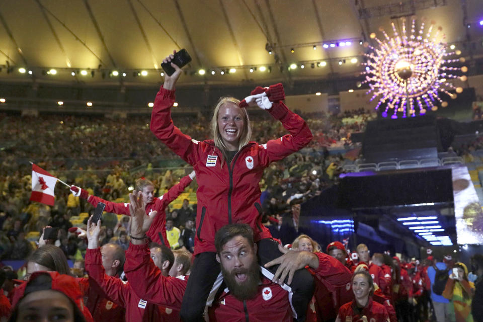 <p>The Canadian contingent takes part in the closing ceremony for the 2016 Rio Olympics on August 21, 2016. (REUTERS/Stefan Wermuth) </p>