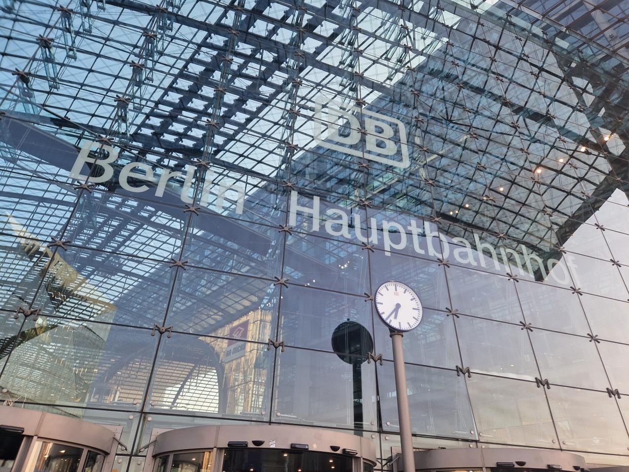 exterior of berlin train station