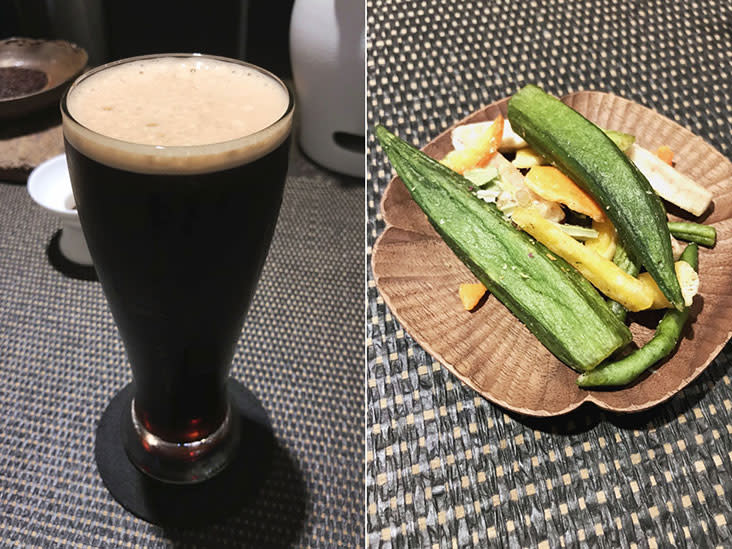 Nitro Lemongrass Black Tea (left) and some snacks to nibble on between sips (right)