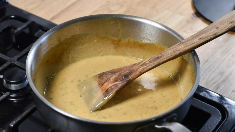 queso cheese dip in pot