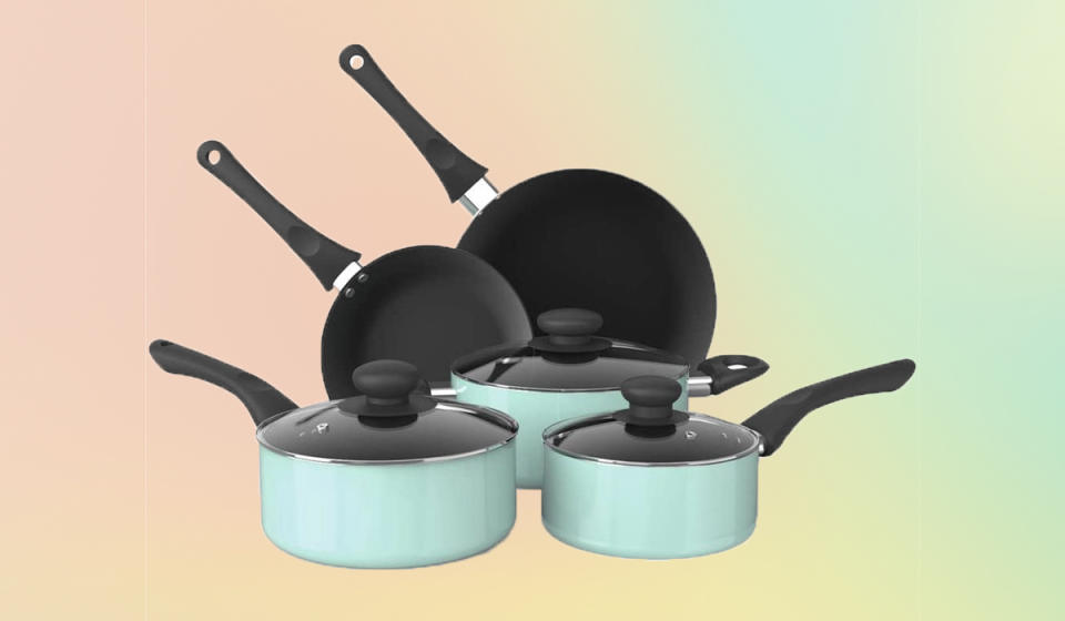 There's something to be said for having the right cookery for a DIY dinner. That something? Buy this set! (Photo: Walmart)