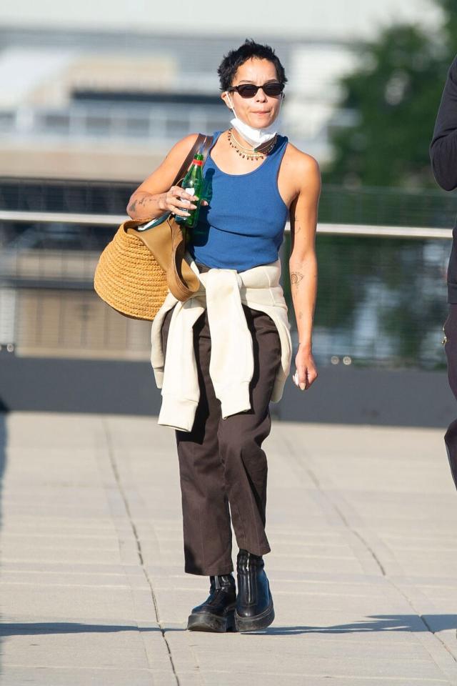 Fit-Your-Life-In Totes Don't Come Chicer Than Zoë Kravitz's New