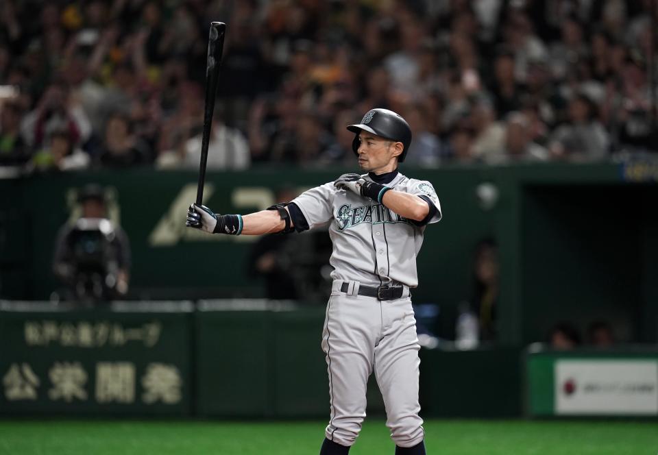 Ichiro Suzuki played nearly the entire game on Thursday, taking the final at-bat of his career in the 8th inning. (Photo by Masterpress/Getty Images)