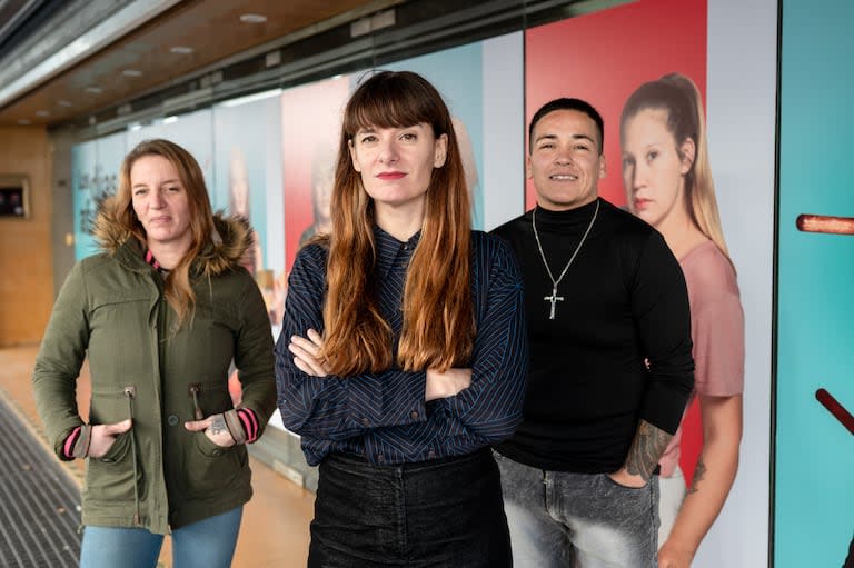 Estefanía Hardcastle, Lola Arias e Ignacio Rodríguez, parte del equipo de la película y la obra de teatro imaginada por la creadora de Campo minado