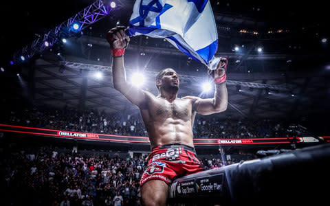 Noad Lahat celebrates victory in Tel Aviv - Credit: Lucas Noonan/Bellator